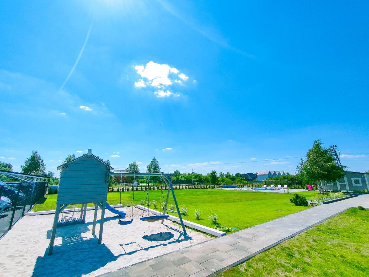 Slonce I Woda Domki Caloroczne, Klimatyzacja, Podgrzewany Basen, Bezplatny Parking Łeba Eksteriør billede