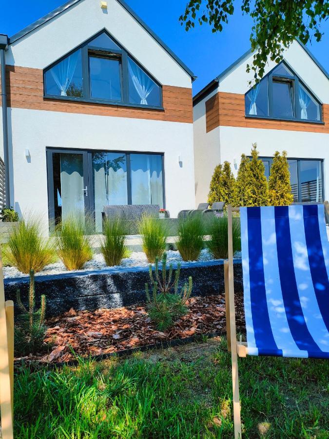 Slonce I Woda Domki Caloroczne, Klimatyzacja, Podgrzewany Basen, Bezplatny Parking Łeba Eksteriør billede